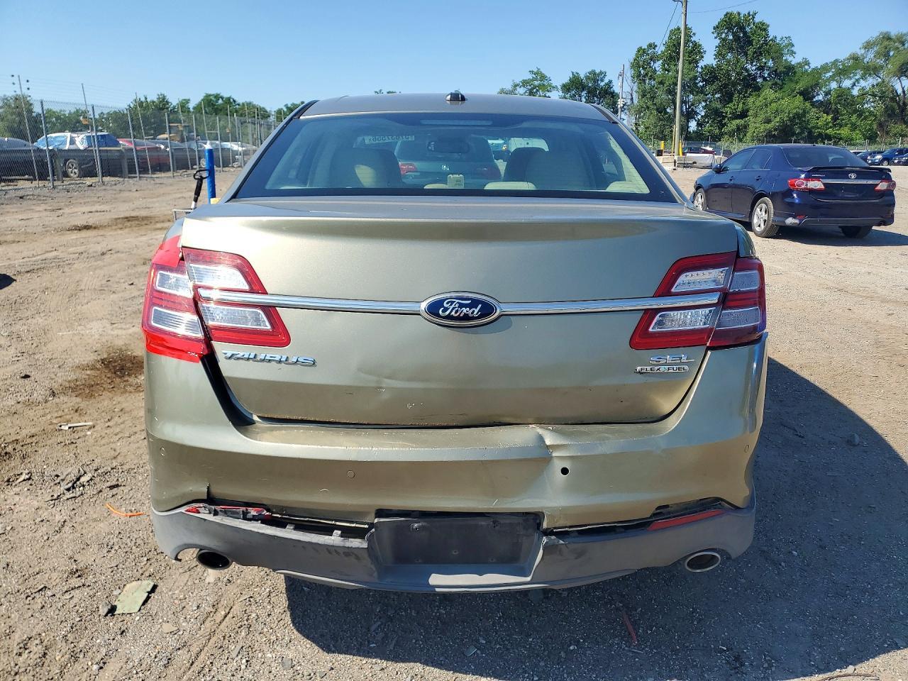 2013 Ford Taurus Sel - Image 6