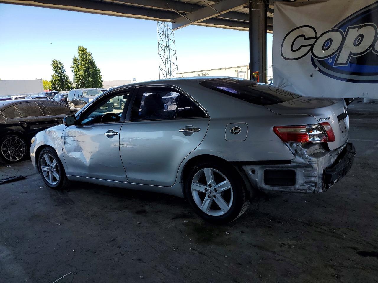 2007 Toyota Camry Le - Фото 2