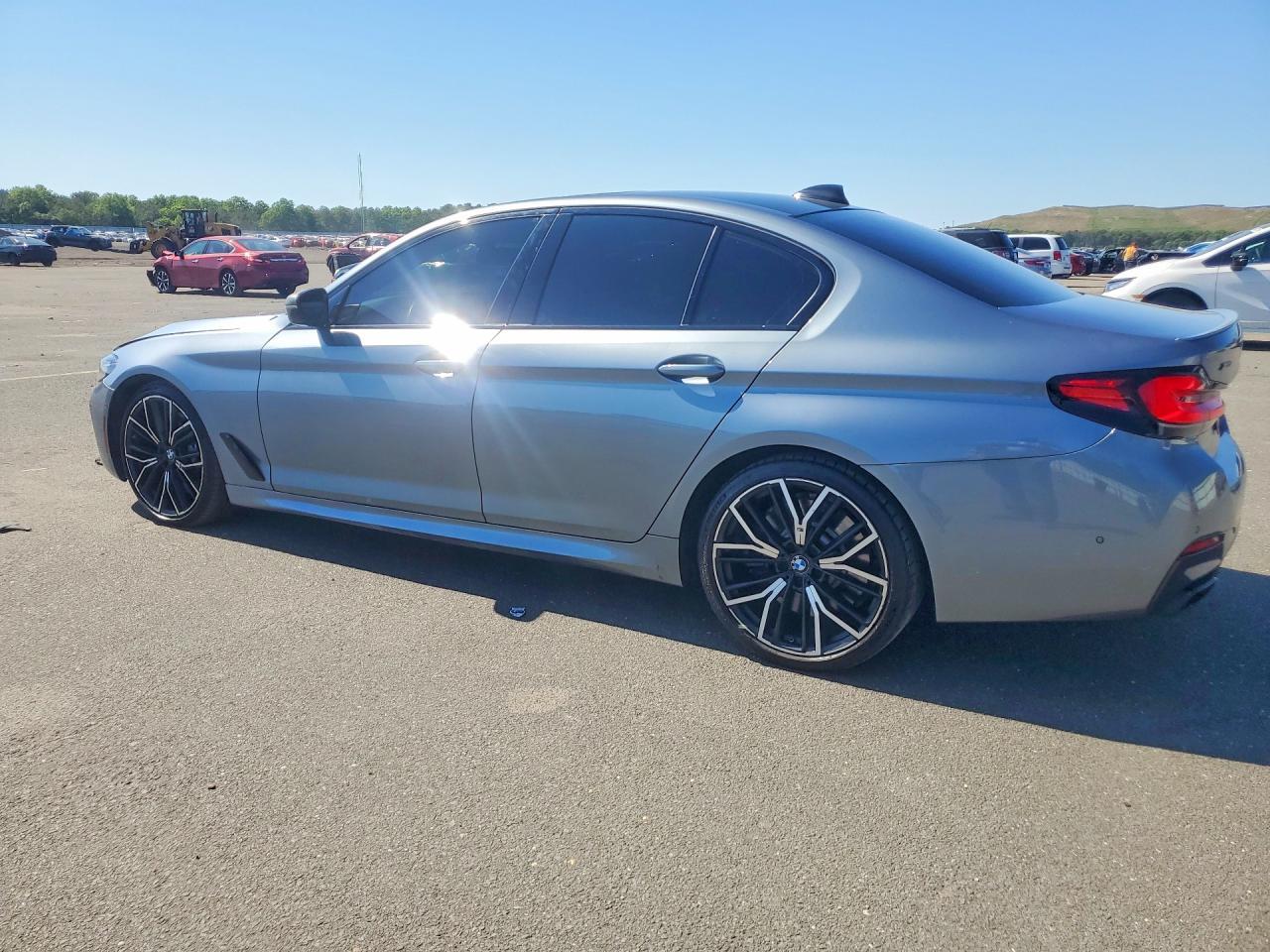 2021 BMW M550Xi - Фото 2