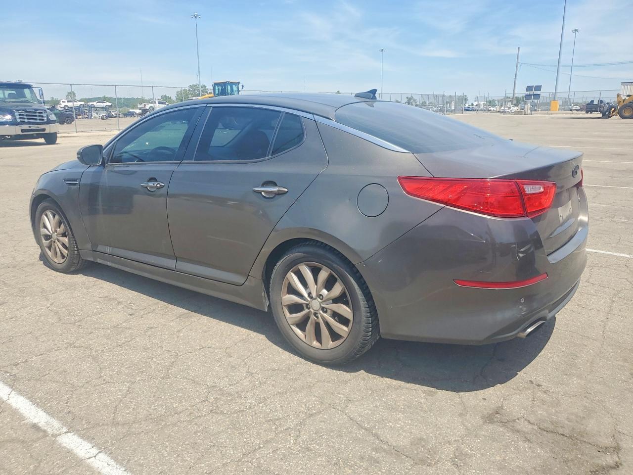 2014 Kia Optima Ex - Image 2