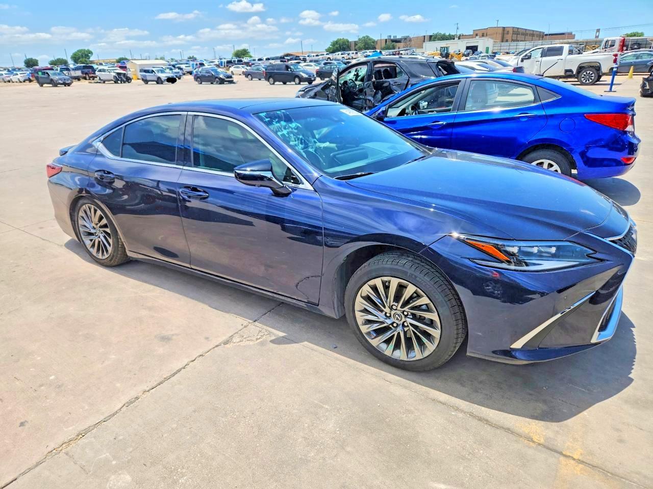 2025 Lexus Es 350 Ultra Luxury - Image 4