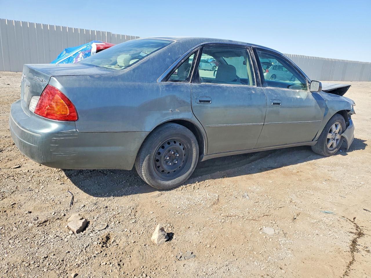 2000 Toyota Avalon Xl - Image 3