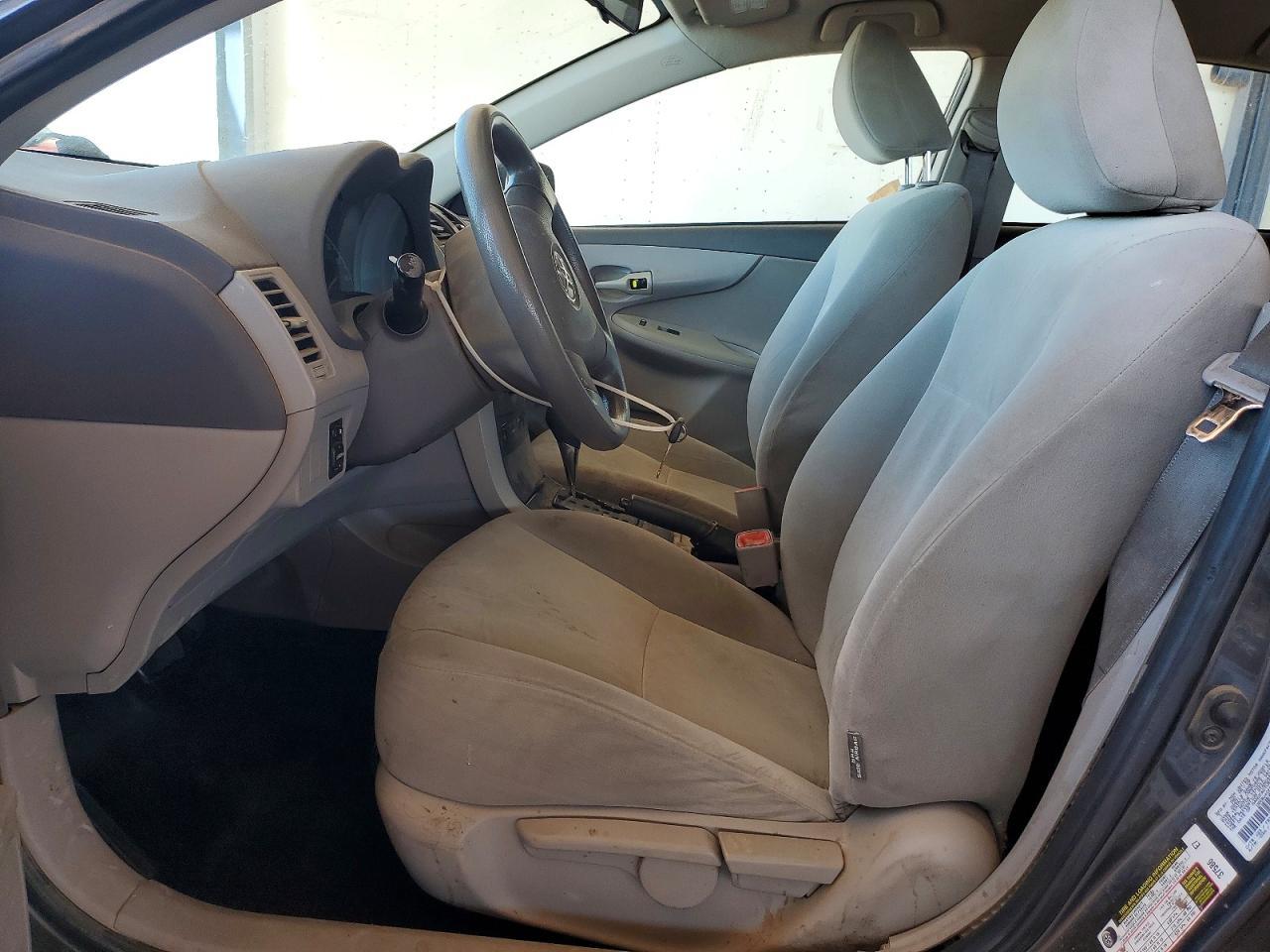 2009 Toyota Corolla Le - Image 7