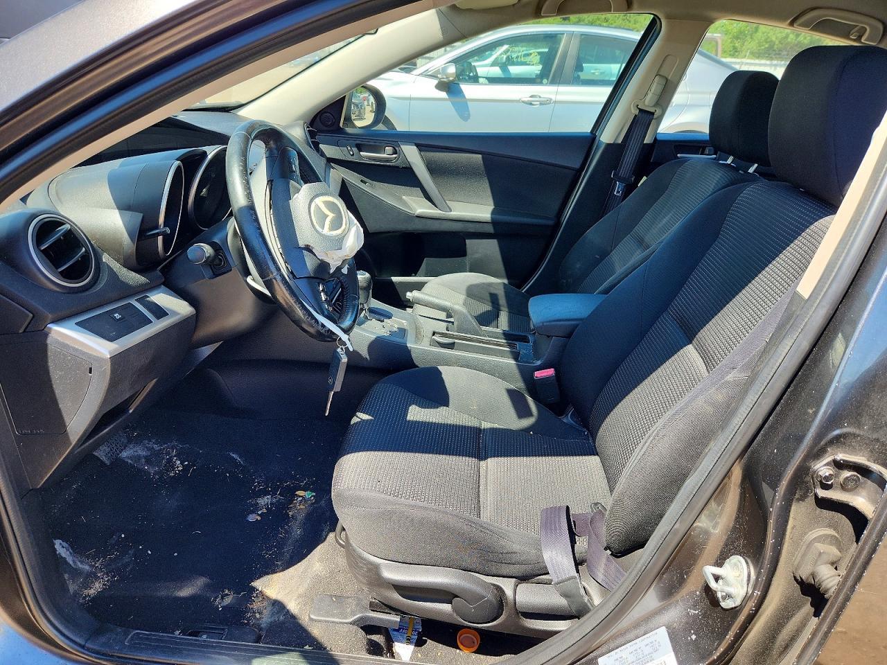 2012 Mazda 3 I - Image 7