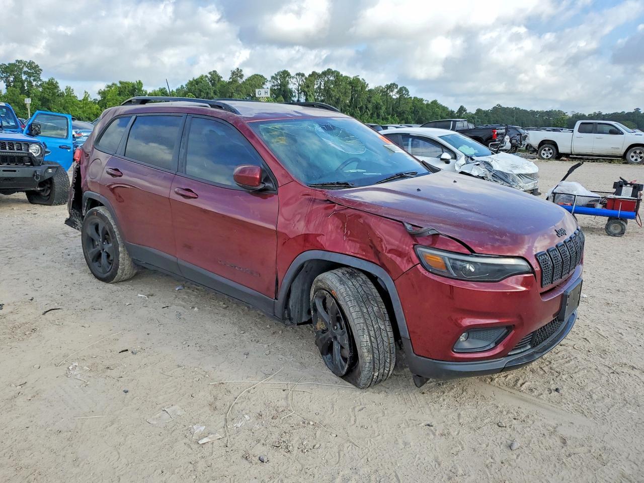 2019 Jeep Cherokee Latitude Plus - Image 4