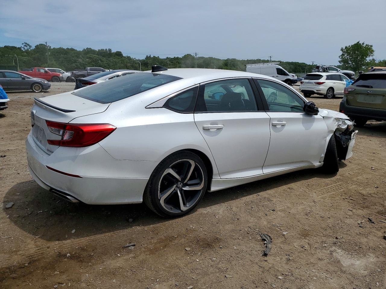 2022 Honda Accord Sport - Image 3
