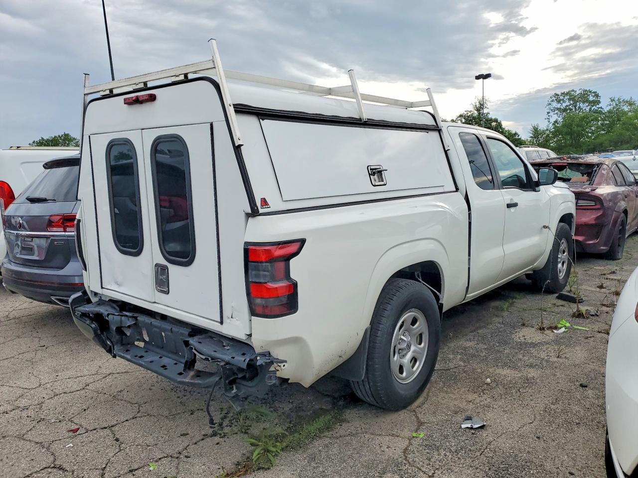 2024 Nissan Frontier S - Image 3