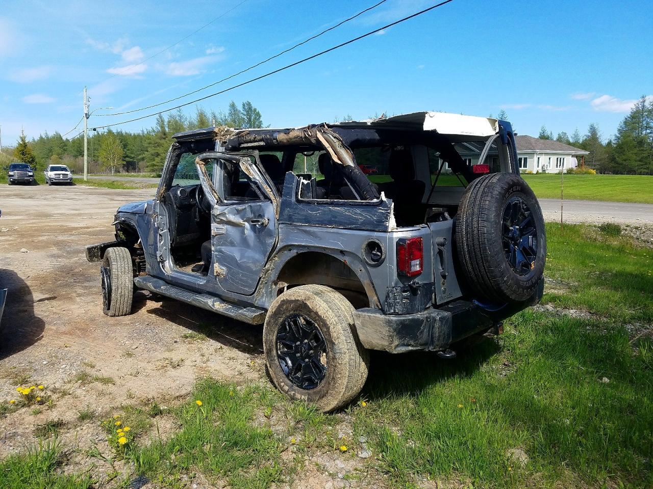 2015 Jeep Wrangler Unlimited S - Image 2