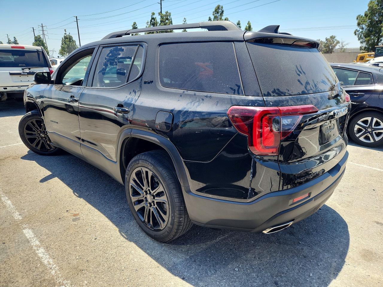 2022 GMC Acadia Slt - Фото 2