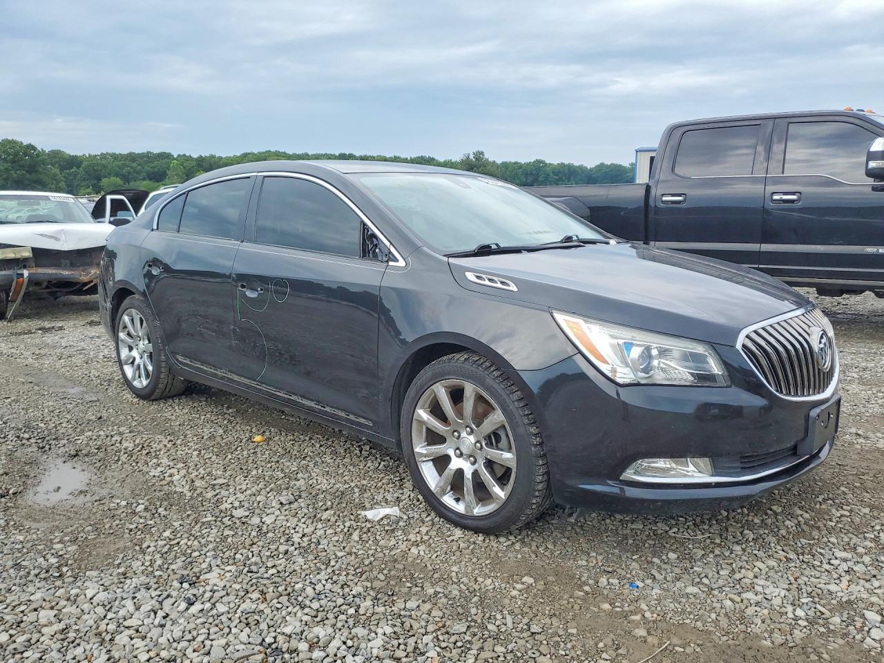 2014 Buick Lacrosse - Image 4
