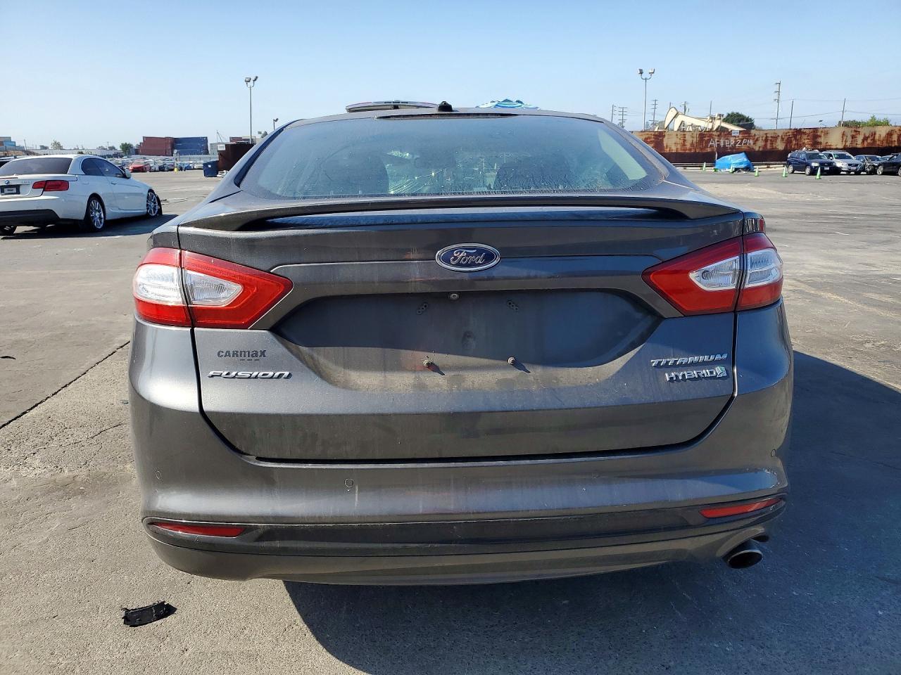 2016 Ford Fusion Titanium Hev - Фото 6