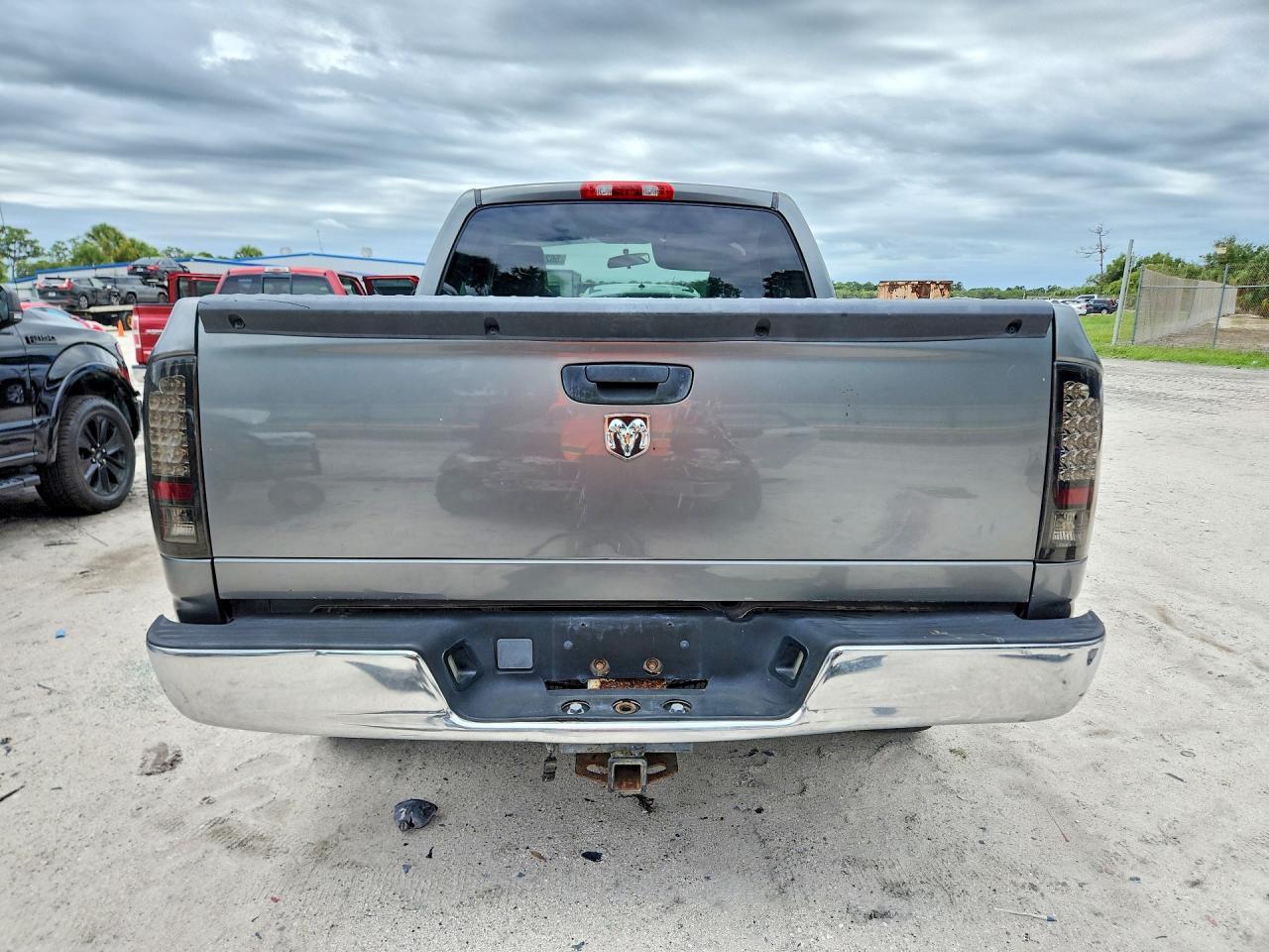 2007 Dodge Ram 1500 St - Image 6