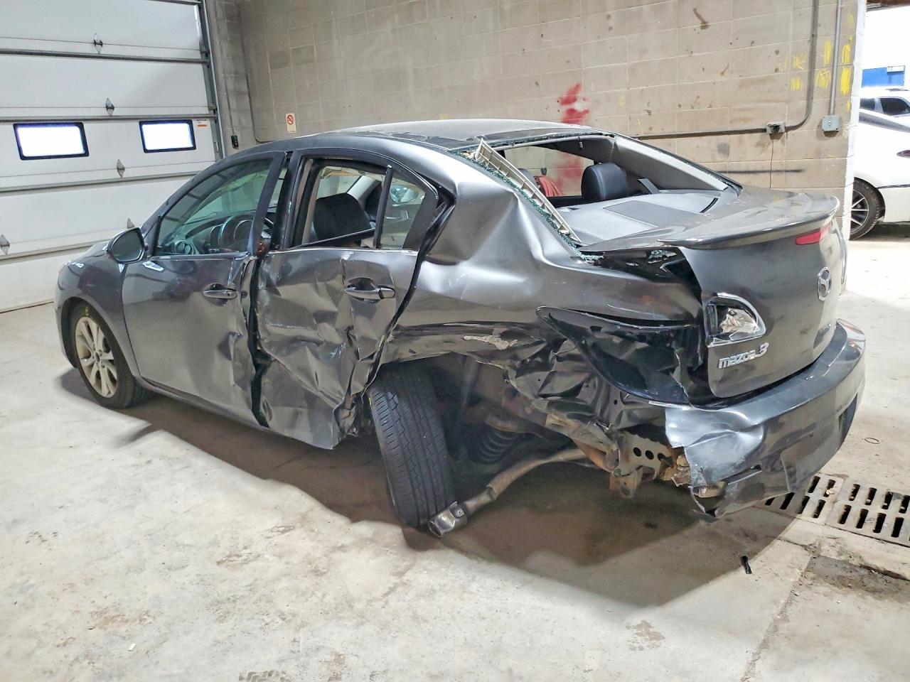 2011 Mazda 3 S - Image 2