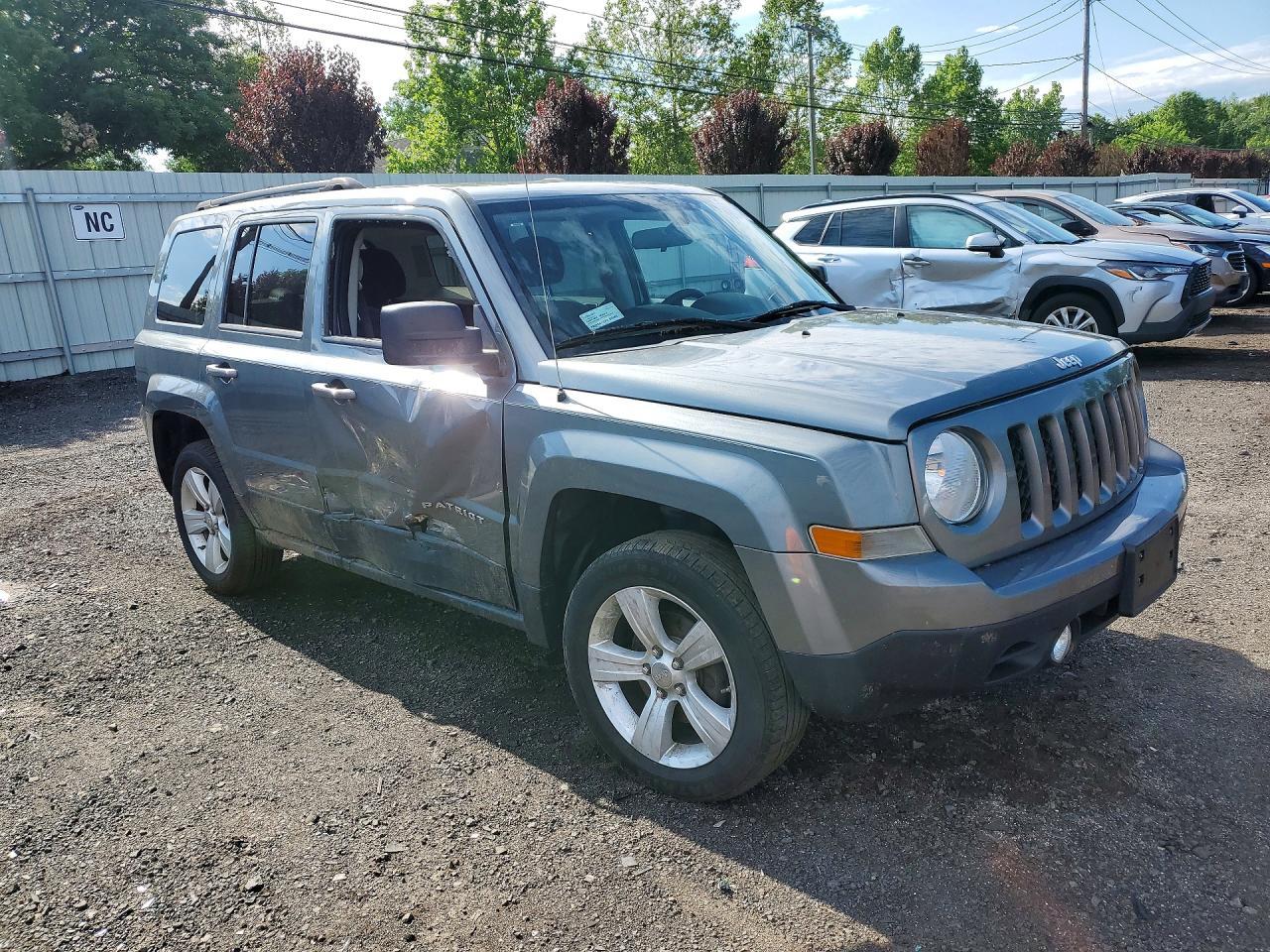 2013 Jeep Patriot Latitude - Фото 4