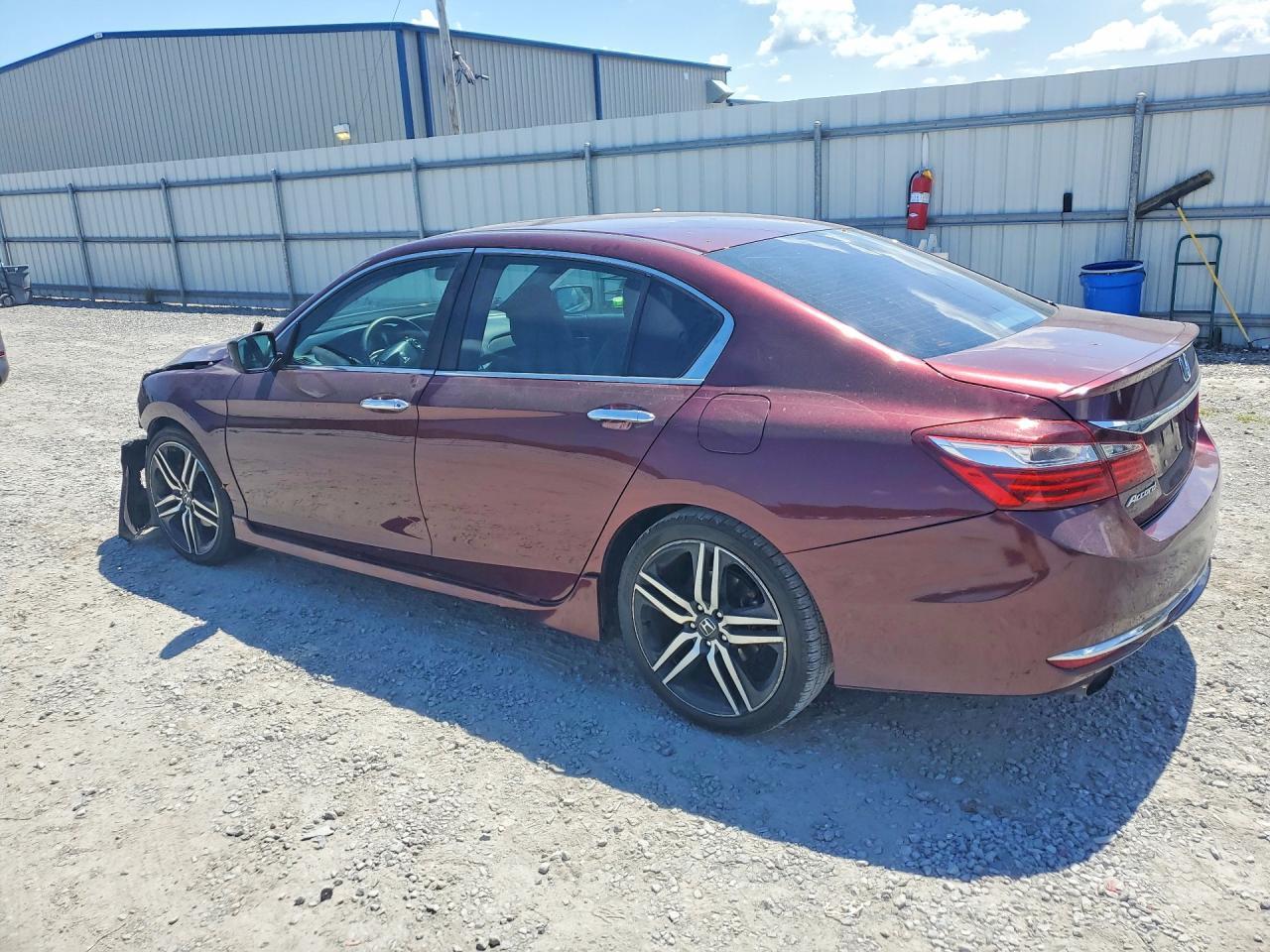 2017 Honda Accord Sport - Фото 2