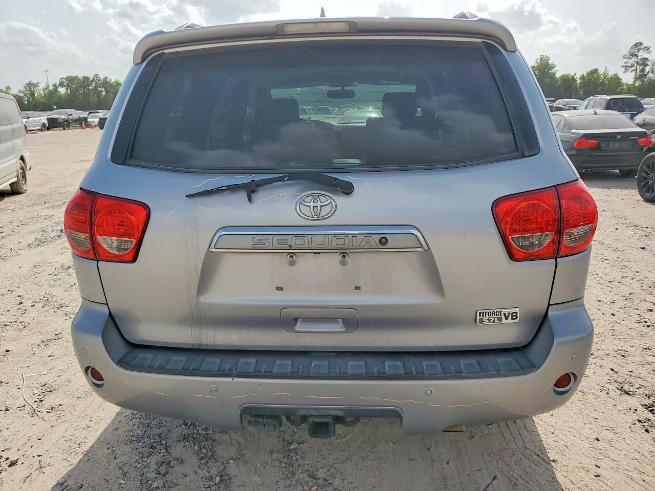 2013 Toyota Sequoia Limited - Image 6