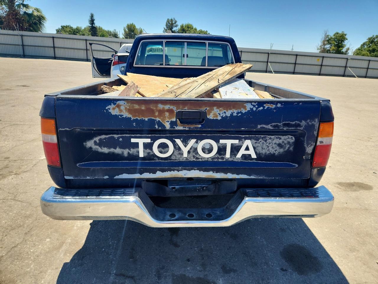 1991 Toyota Pickup 1/2 Ton Short Wheelbase Dlx - Image 6