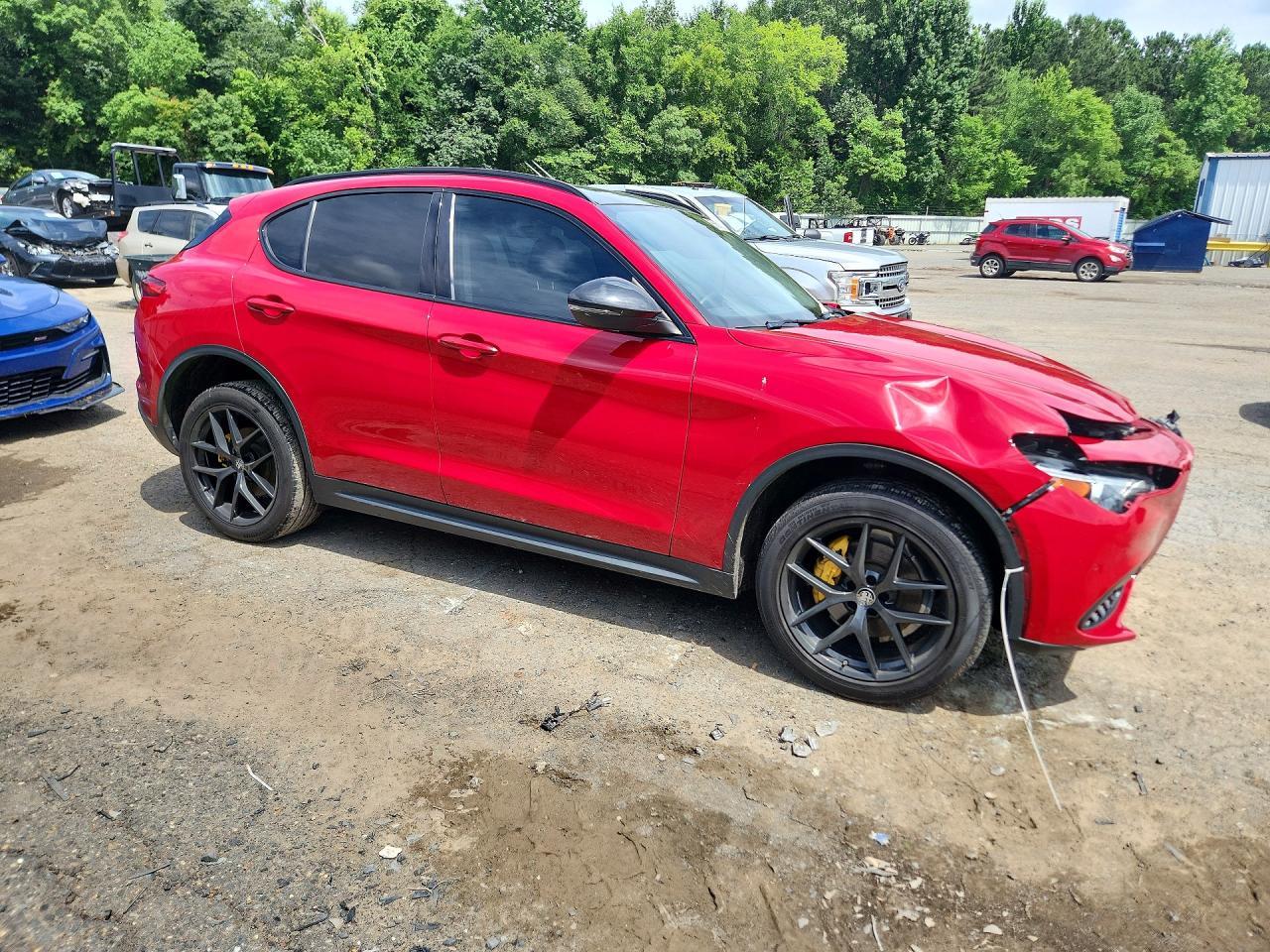 2020 Alfa Romeo Stelvio - Image 4