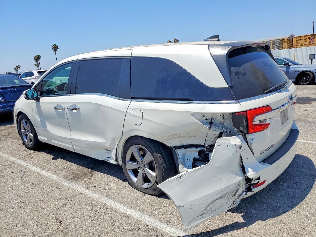 2019 Honda Odyssey Ex - Image 2