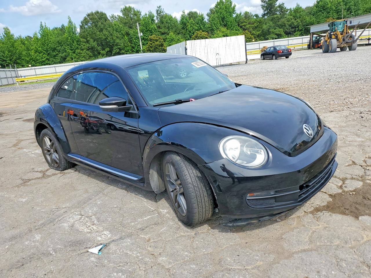 2014 Volkswagen Beetle - Фото 4