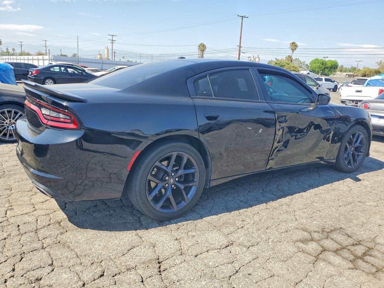 2020 Dodge Charger Sxt - Фото 3