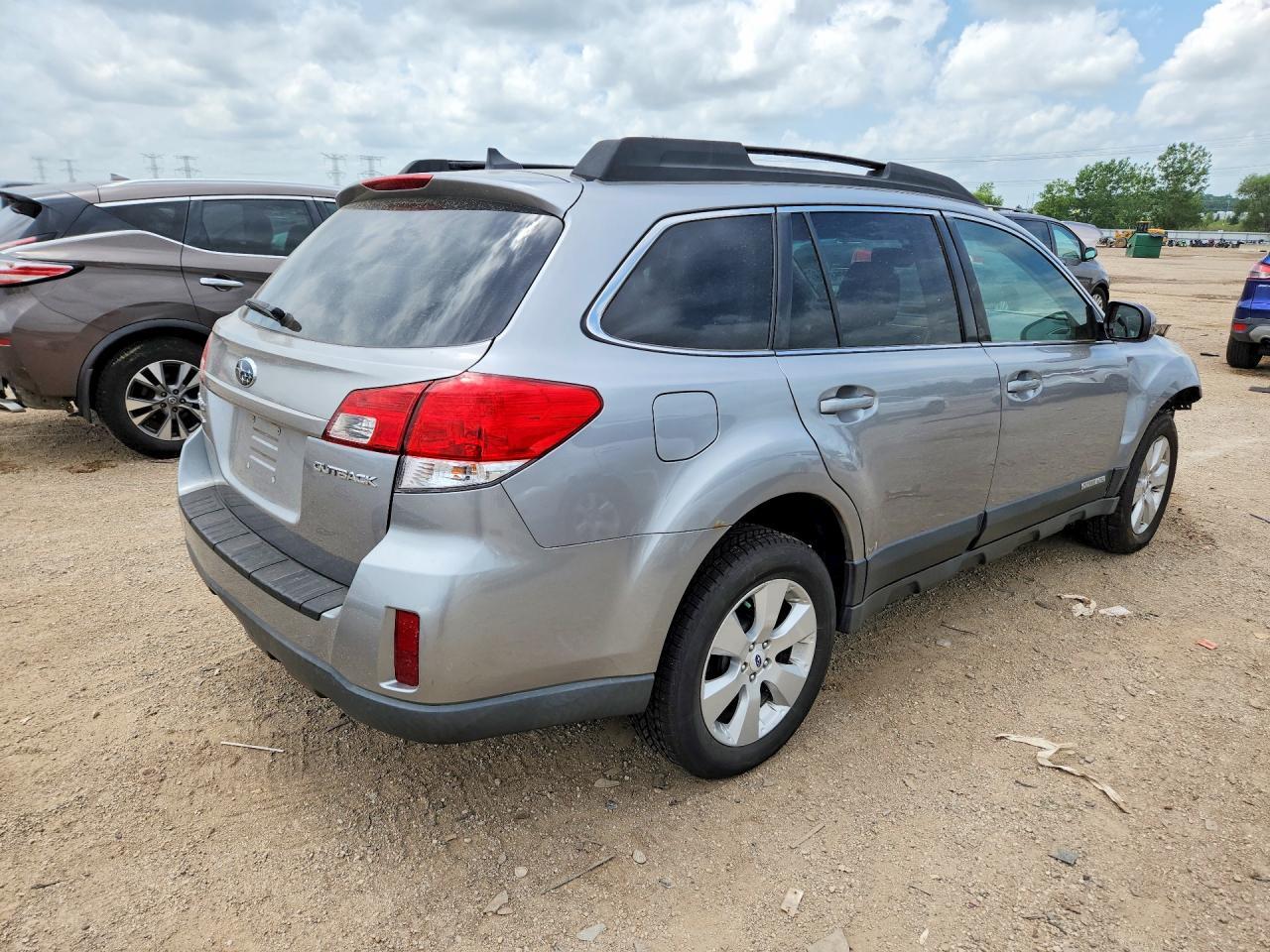 2011 Subaru Outback 2.5I Limited - Фото 3