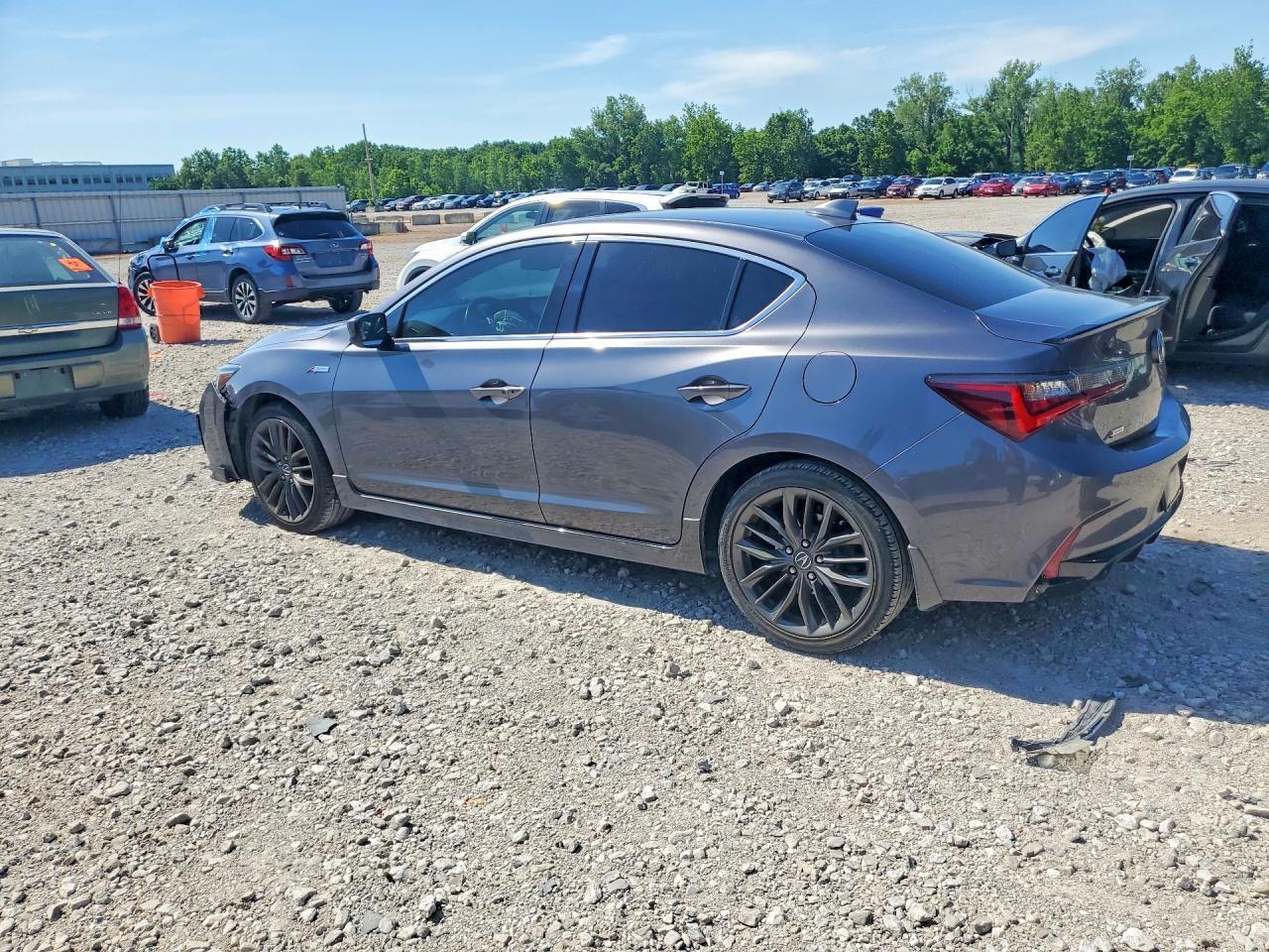 2022 Acura Ilx Premium A-Spec - Фото 2