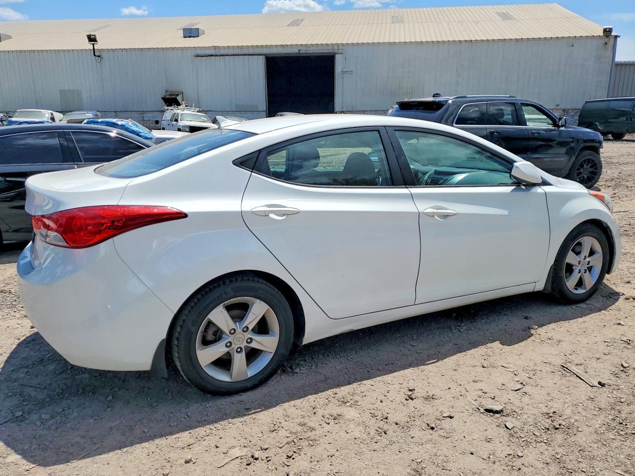 2013 Hyundai Elantra Gls - Image 3