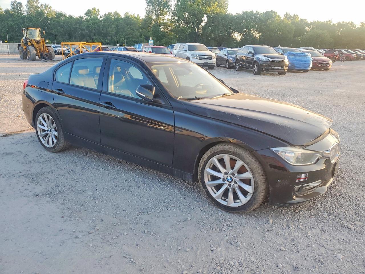 2013 BMW 328 I - Фото 4
