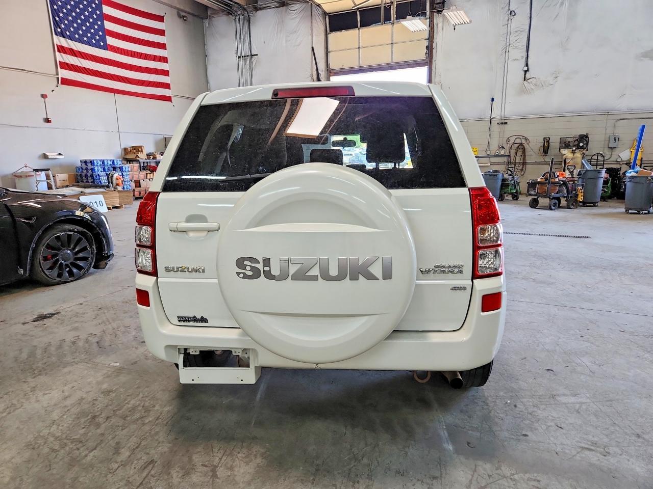 2012 Suzuki Grand Vitara Premium - Фото 6