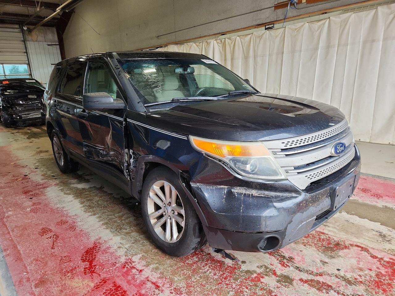2015 Ford Explorer - Фото 4