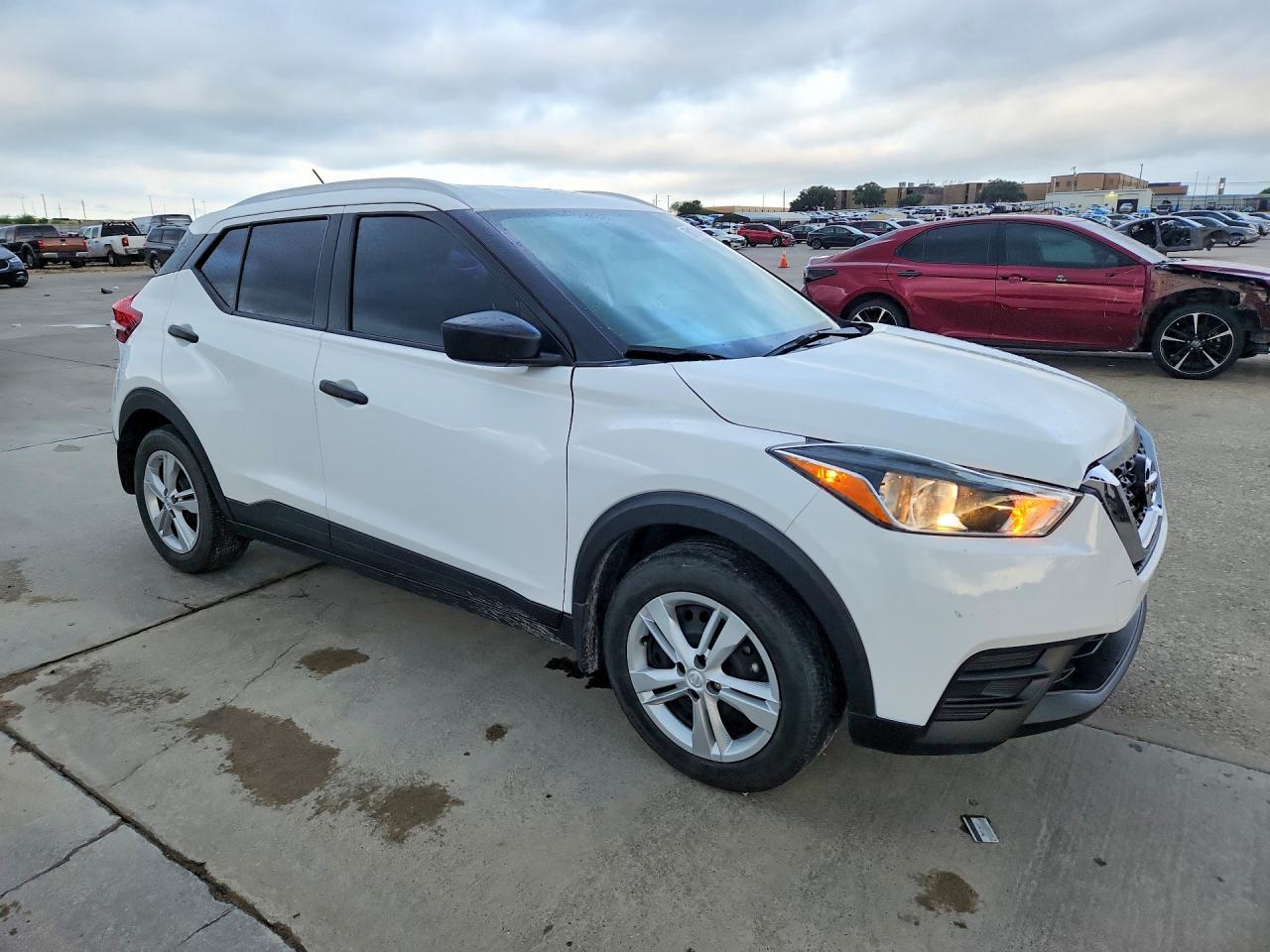 2019 Nissan Kicks S - Фото 4