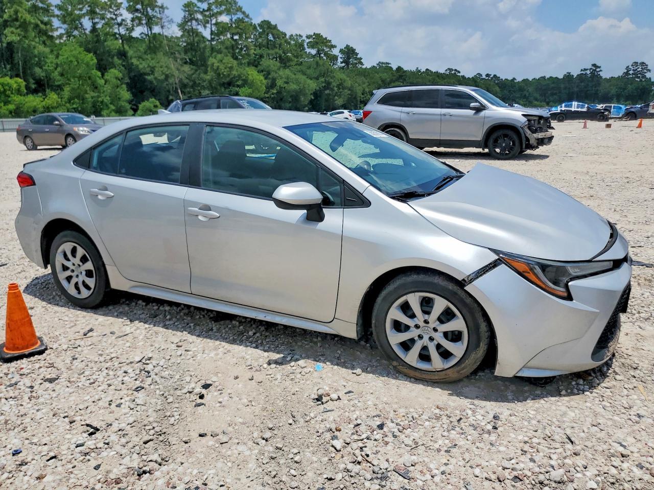 2022 Toyota Corolla Le - Фото 4