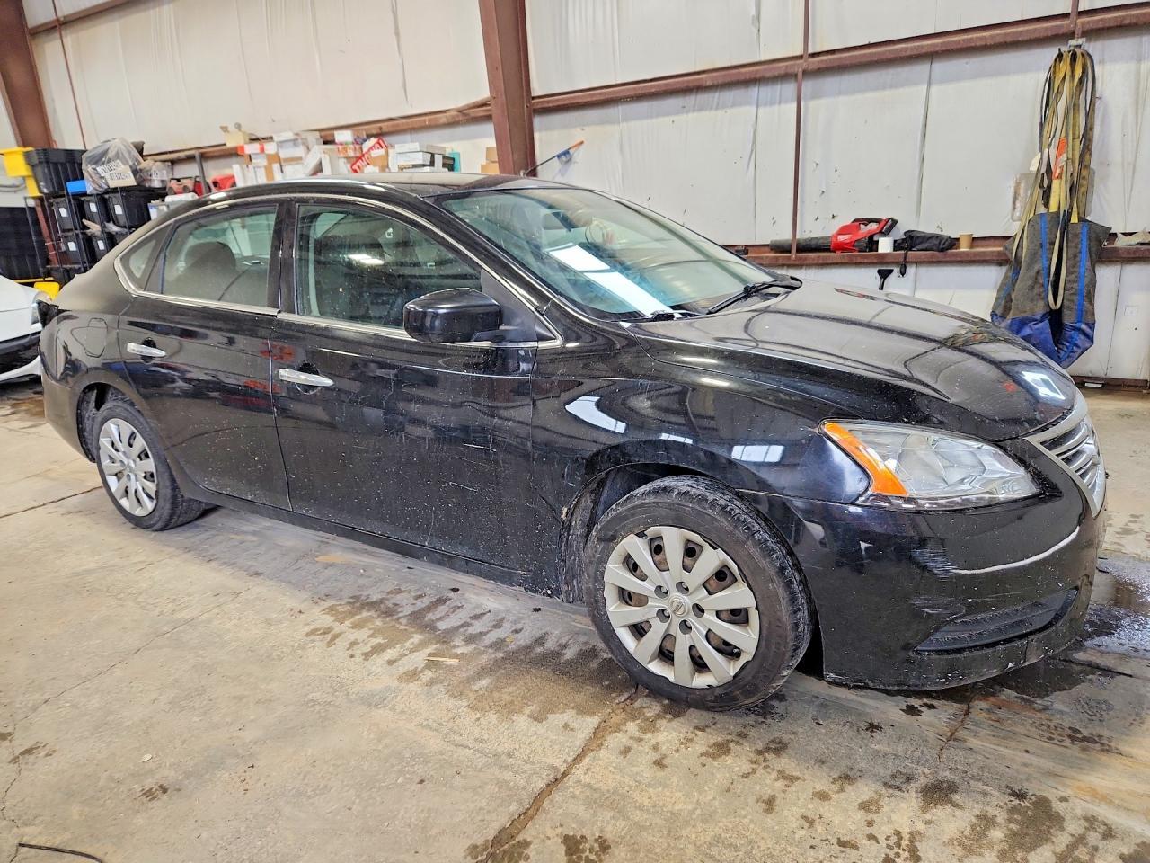 2015 Nissan Sentra S - Фото 4