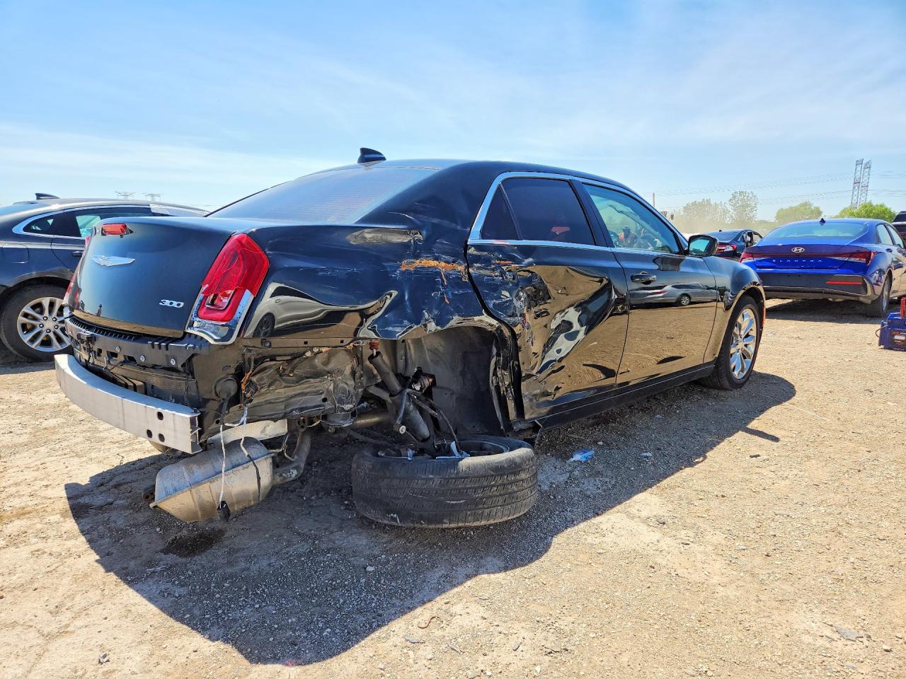 2017 Chrysler 300 Limited - Фото 5