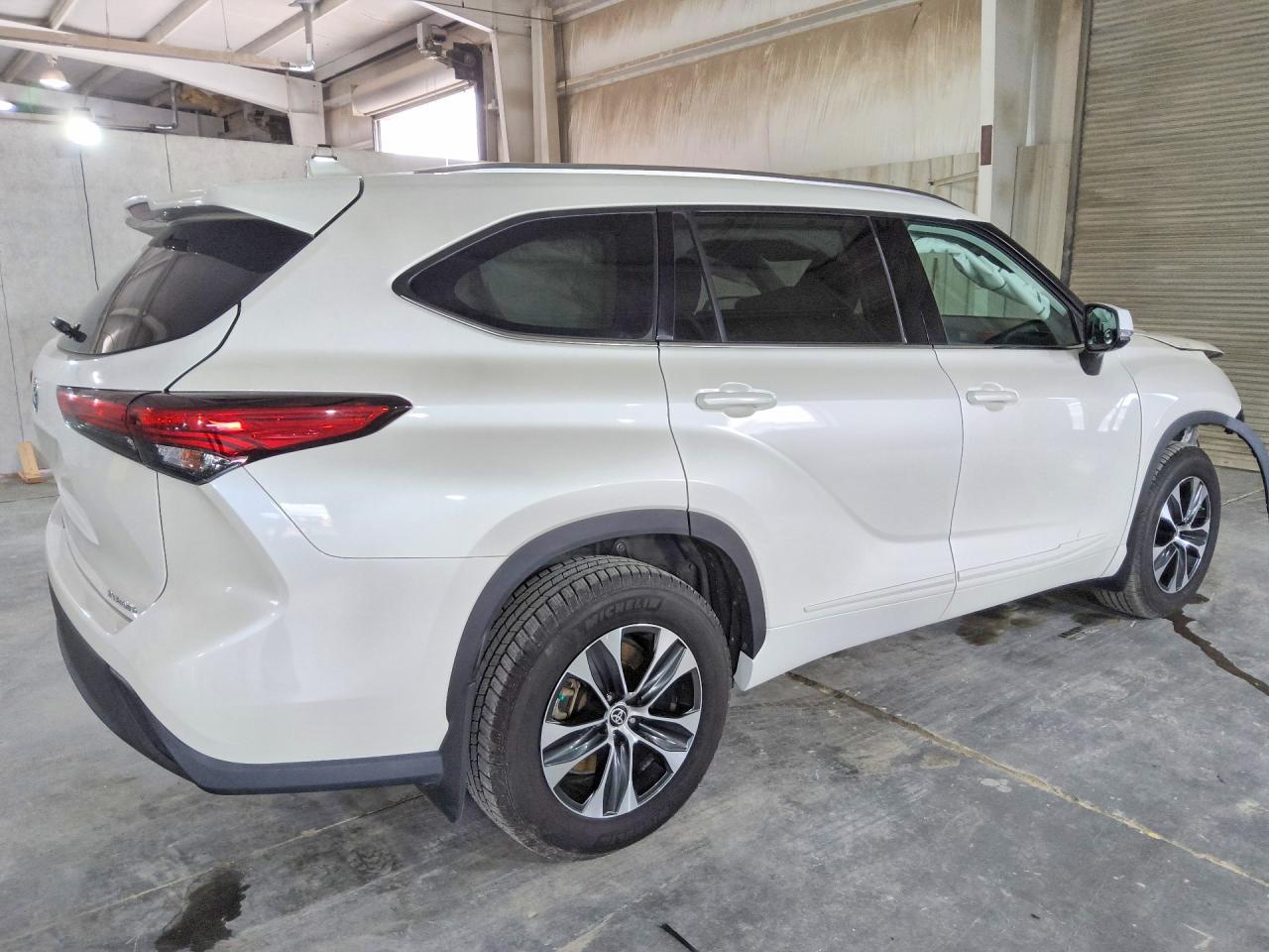 2020 Toyota Highlander Xle - Фото 3