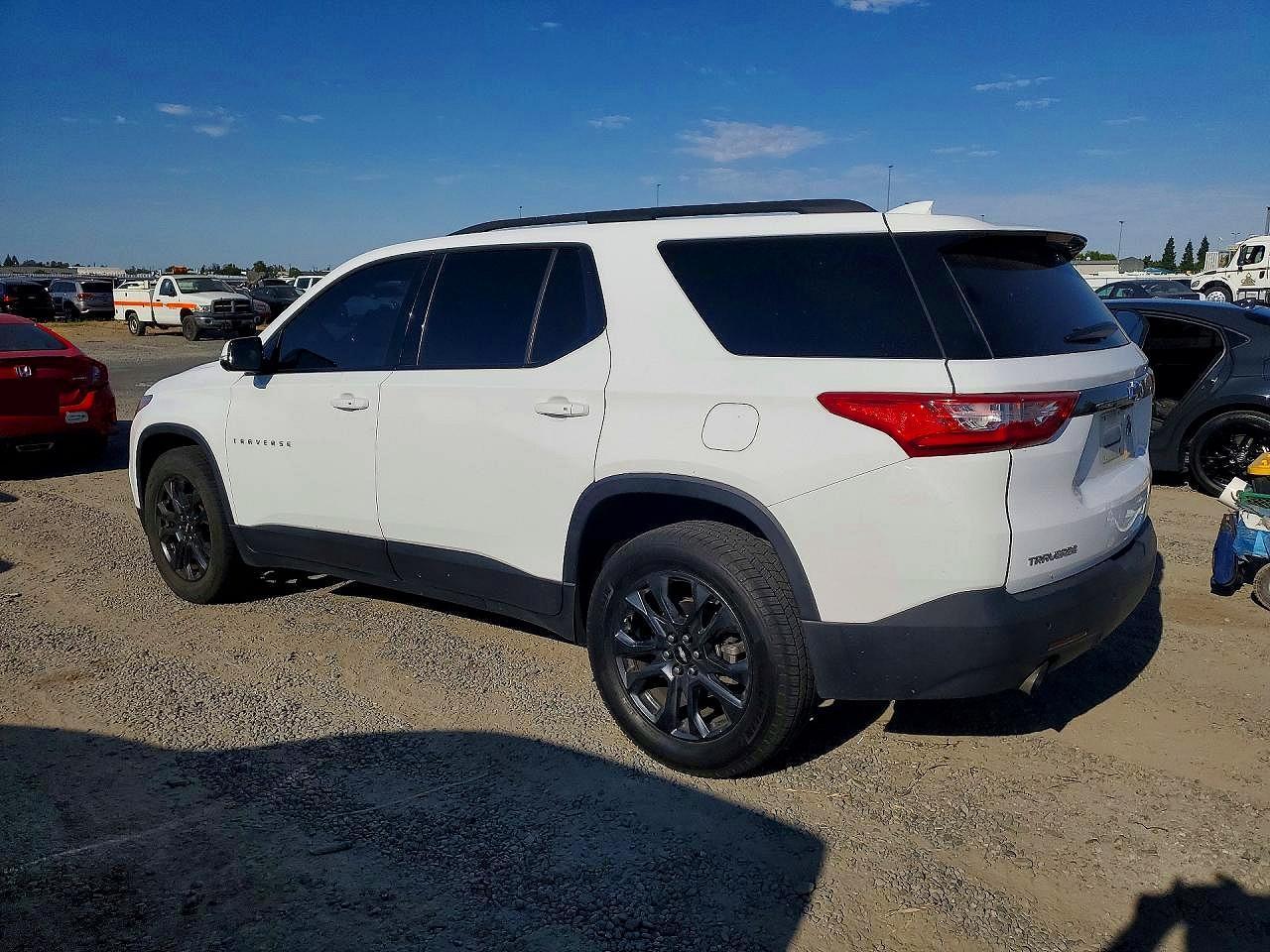 2020 Chevrolet Traverse Rs - Фото 2