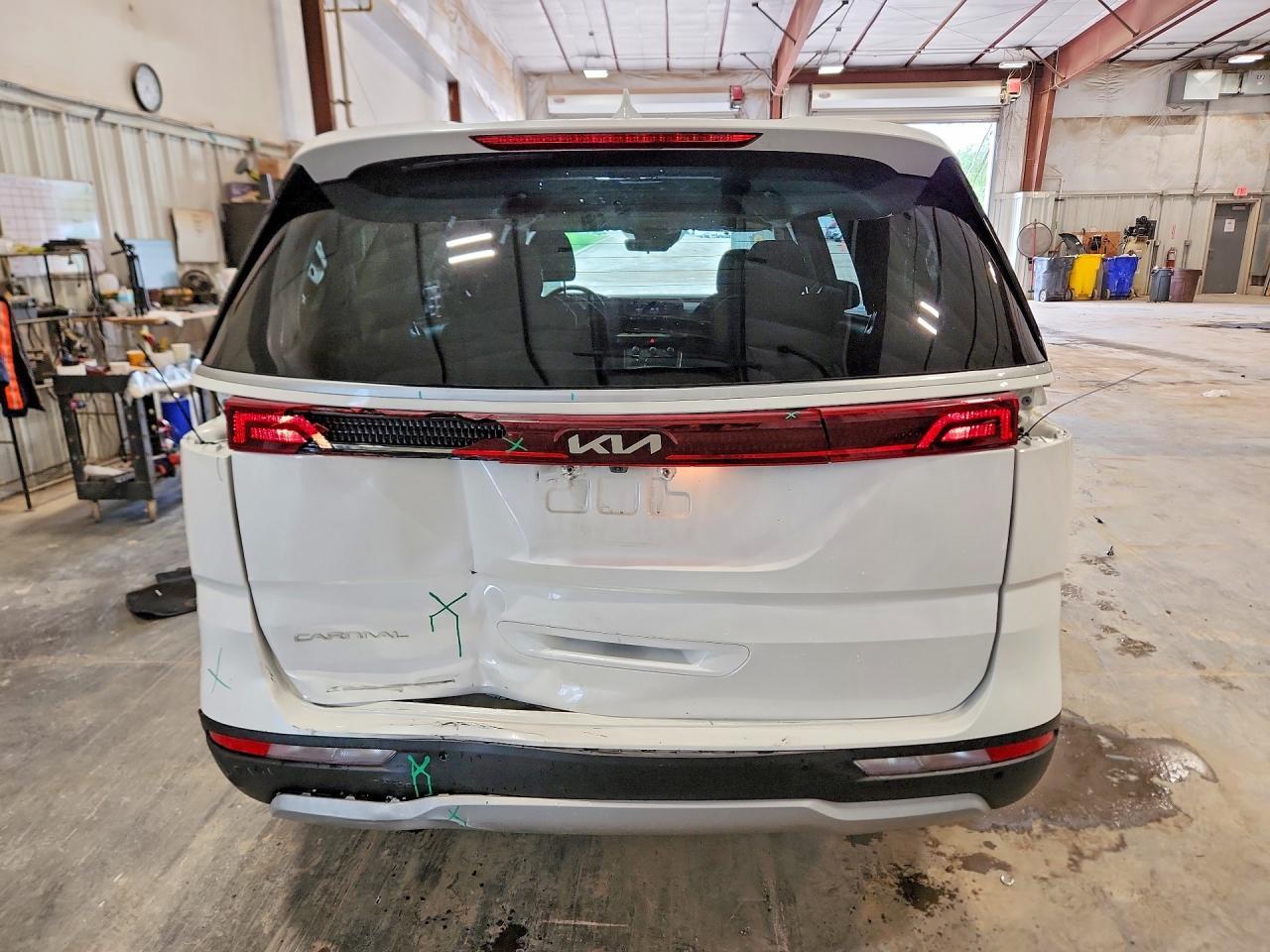 2023 Kia Carnival Lx - Фото 6