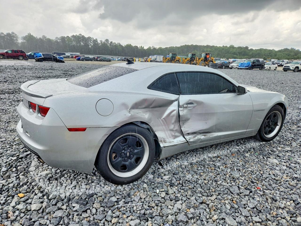 2013 Chevrolet Camaro Ls - Фото 3