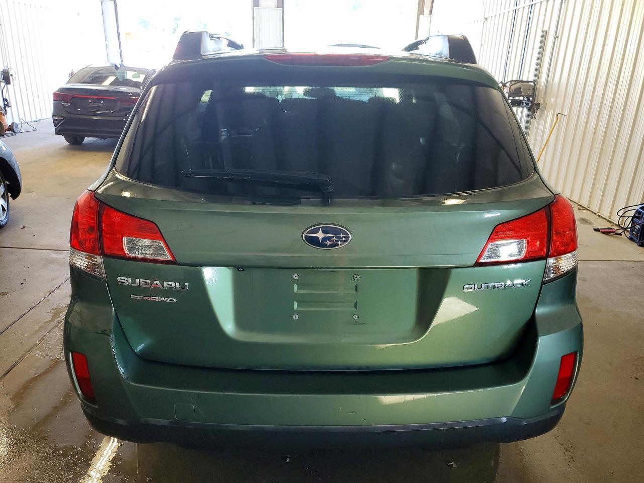 2012 Subaru Outback 2.5I Premium - Image 6