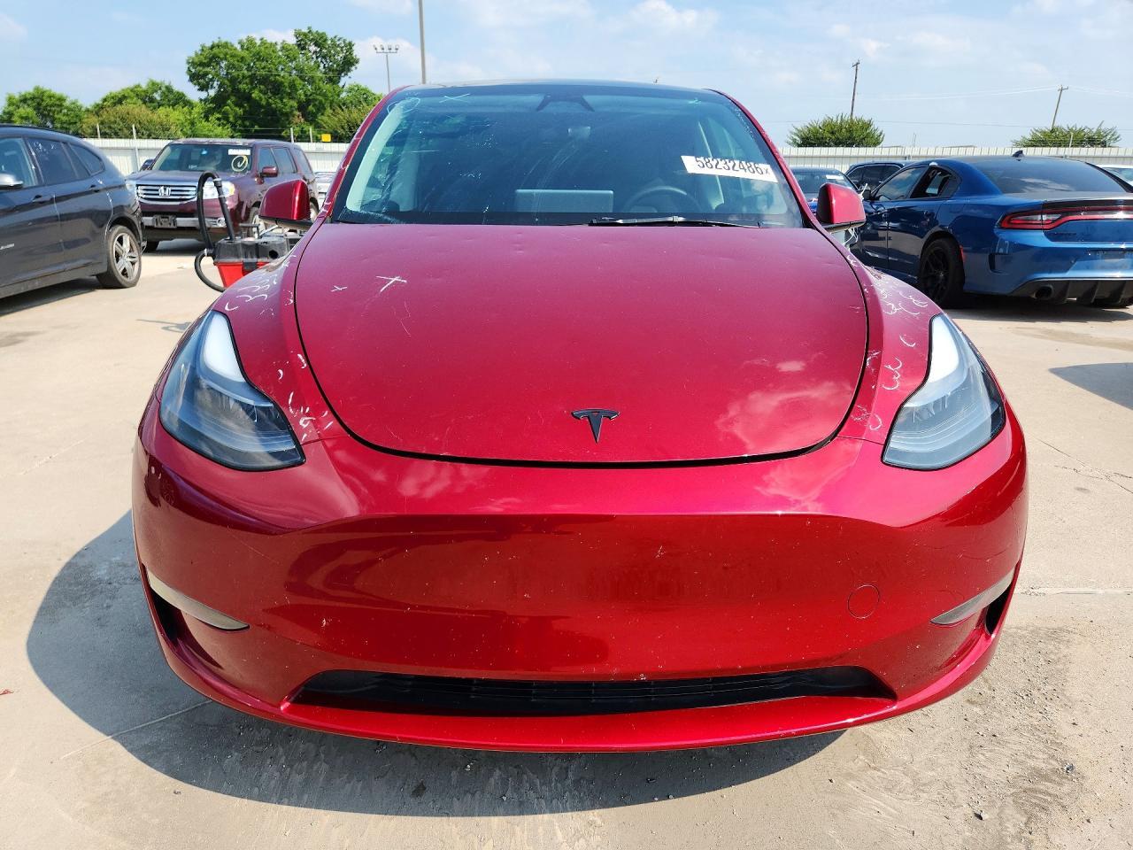 2024 Tesla Model Y - Фото 5