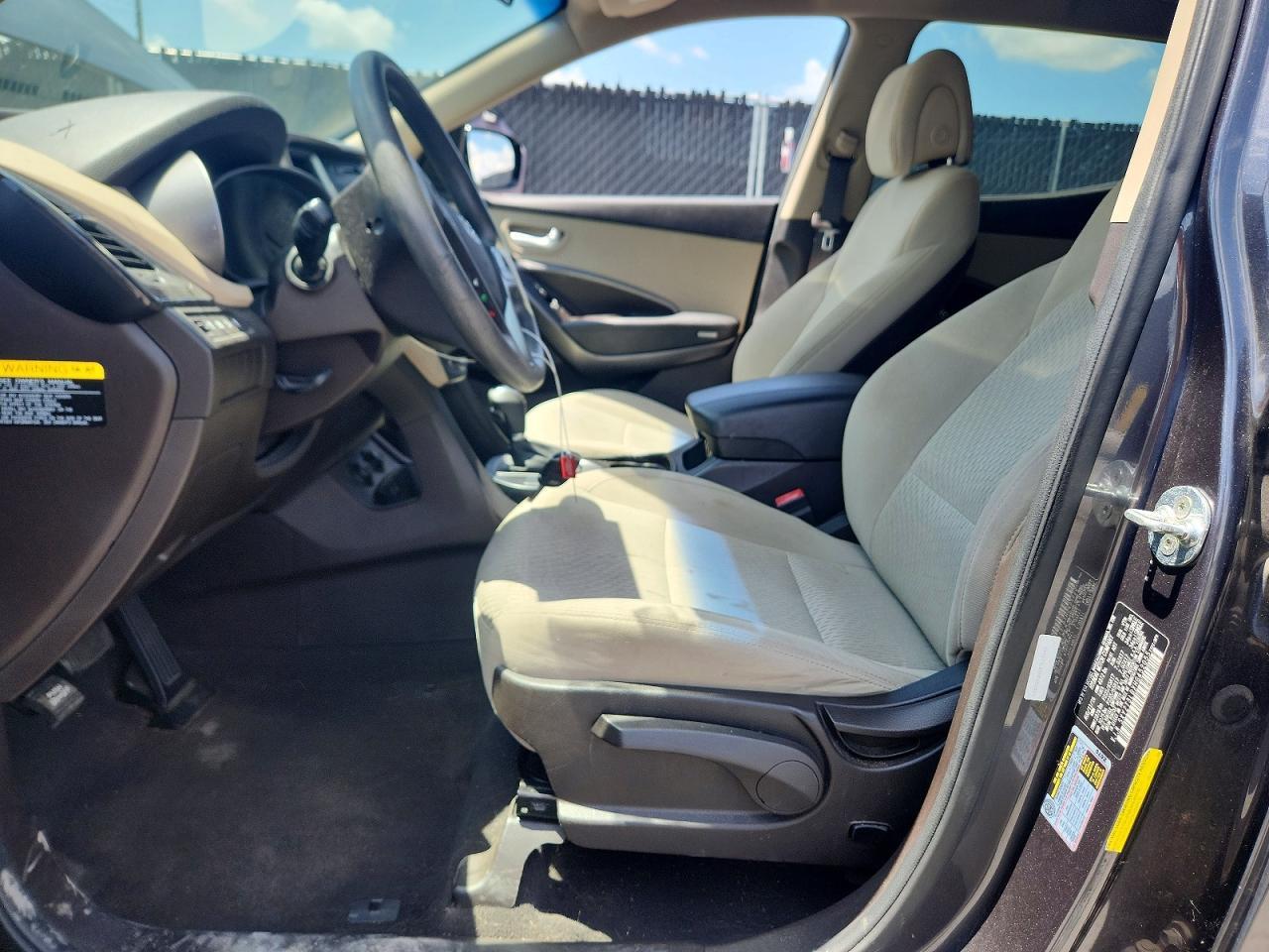 2017 Hyundai Santa Fe Sport 2.4L - Image 7