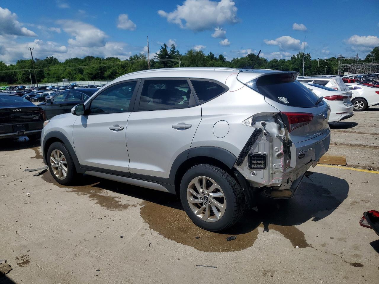 2017 Hyundai Tucson Se - Image 2