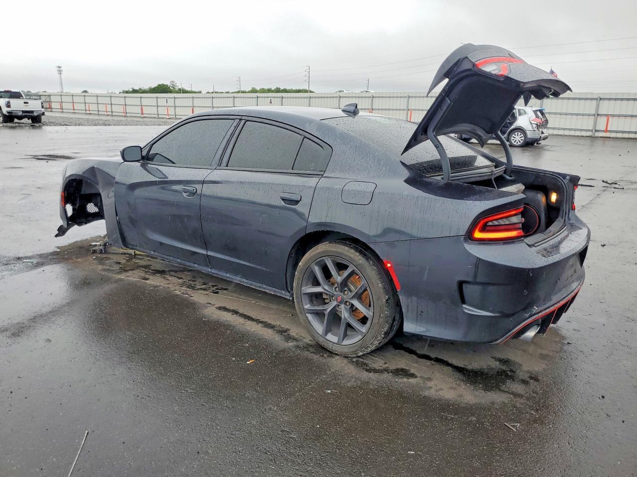 2018 Dodge Charger R - Image 2