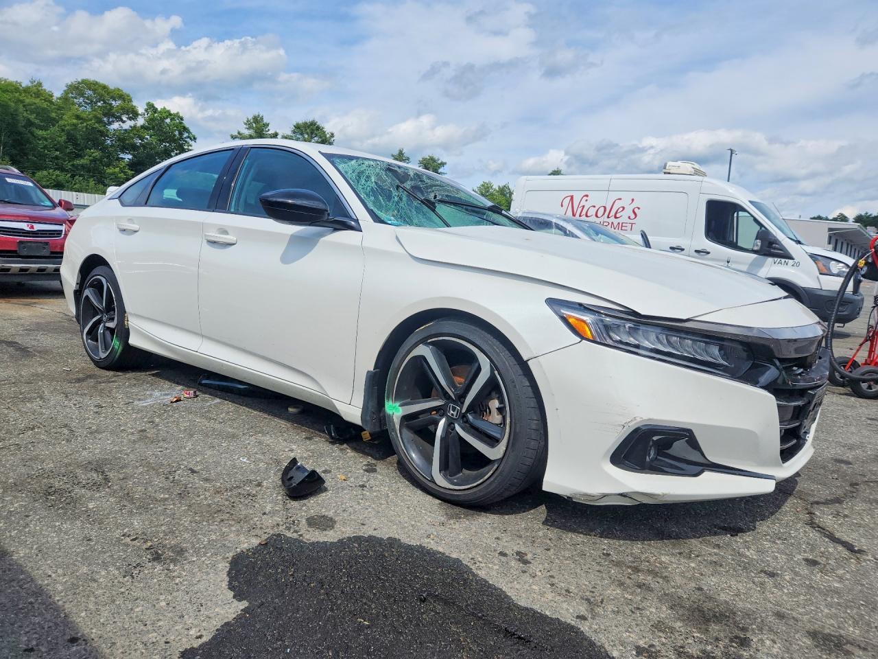 2022 Honda Accord - Image 4