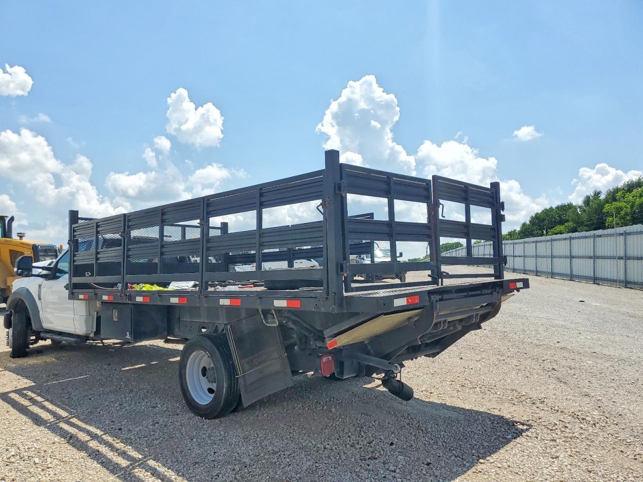 2022 Ford F550 Super Duty - Delivery Truck - Image 3