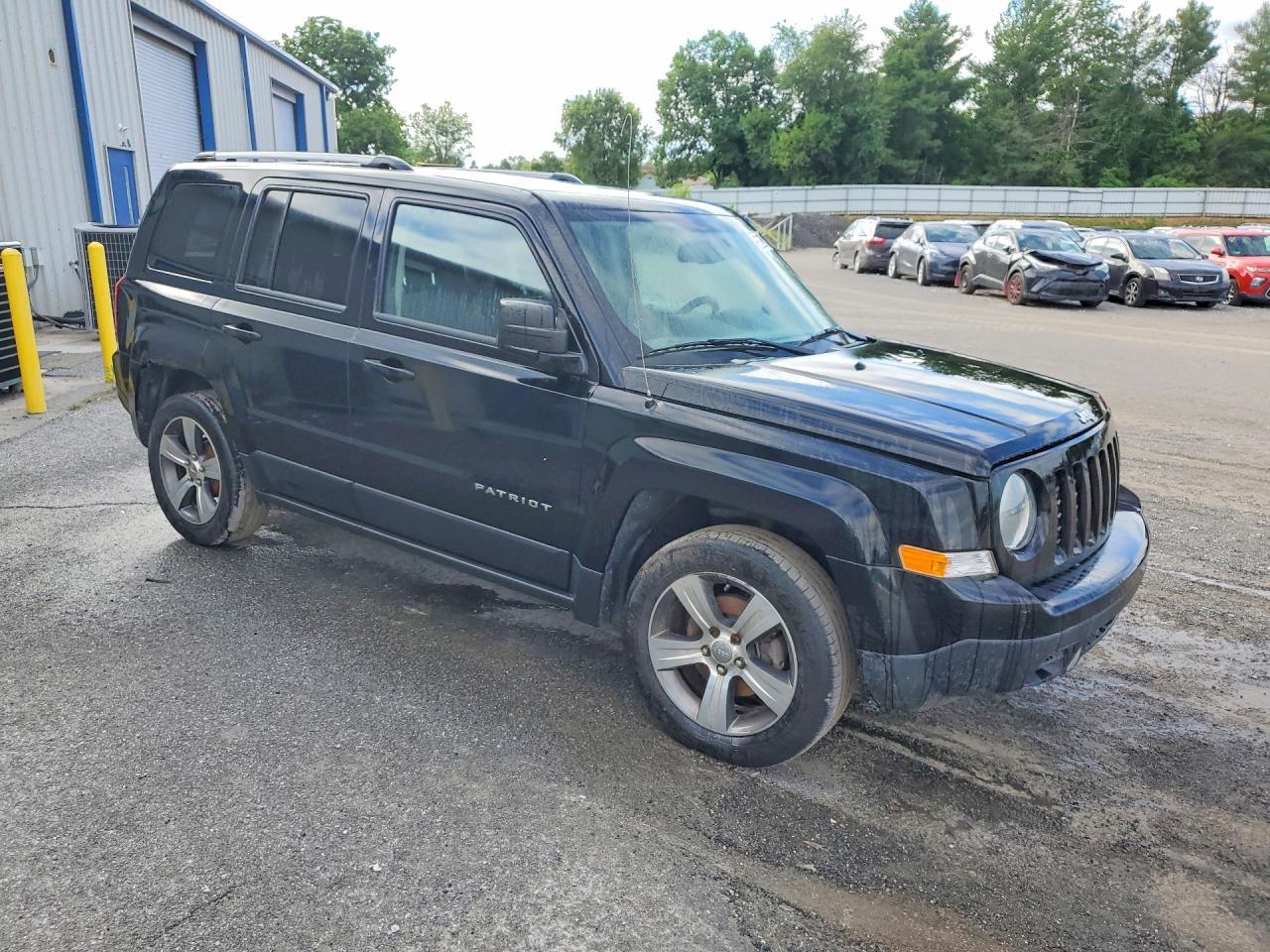 2017 Jeep Patriot Latitude - Image 4