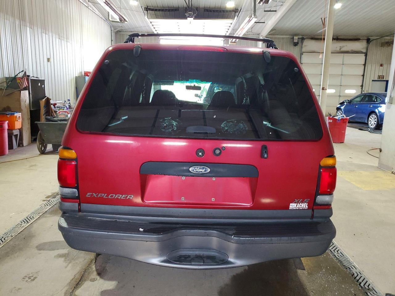 2000 Ford Explorer Xls - Фото 6