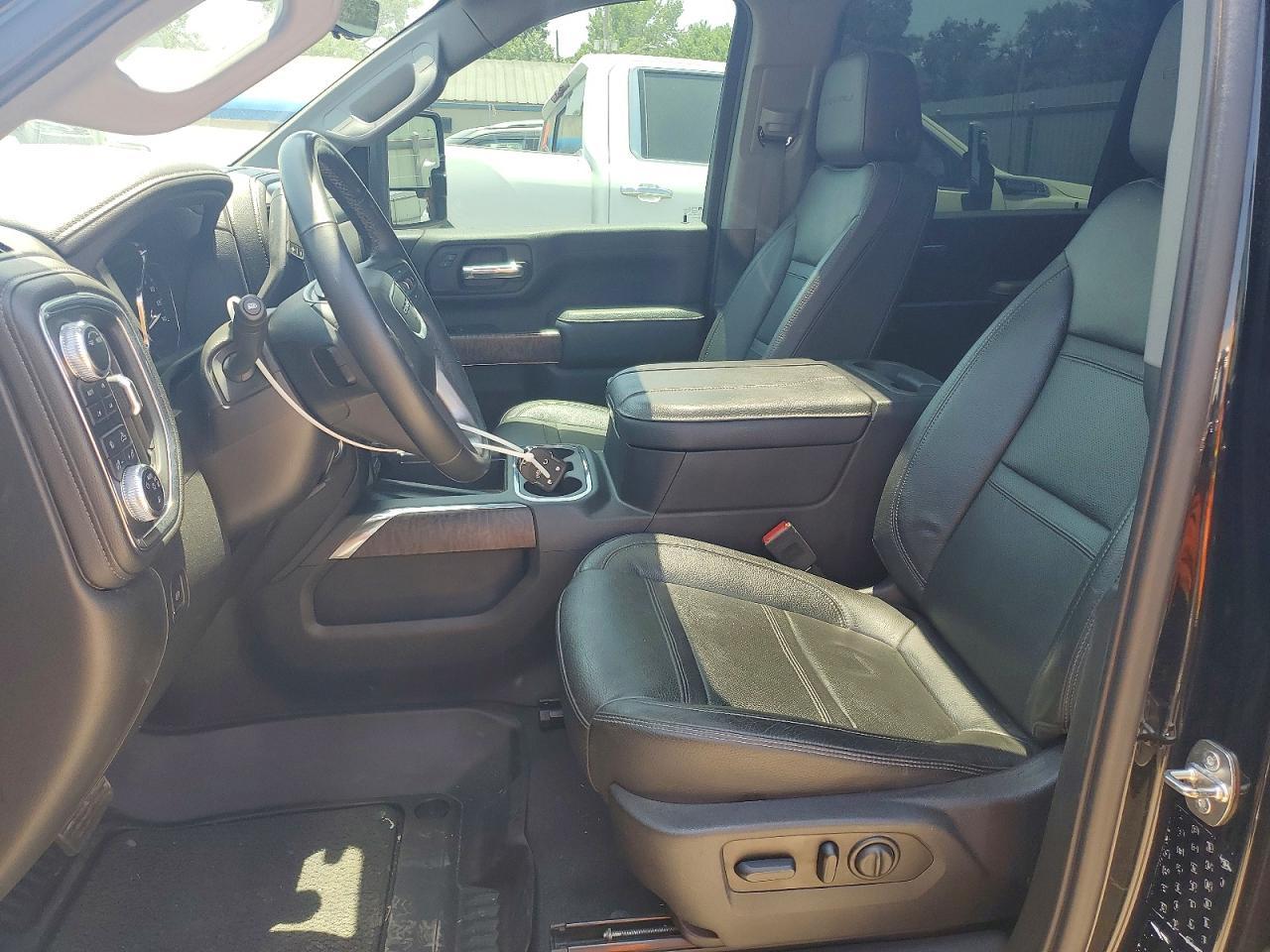 2023 GMC Sierra K2500 Denali - Image 7