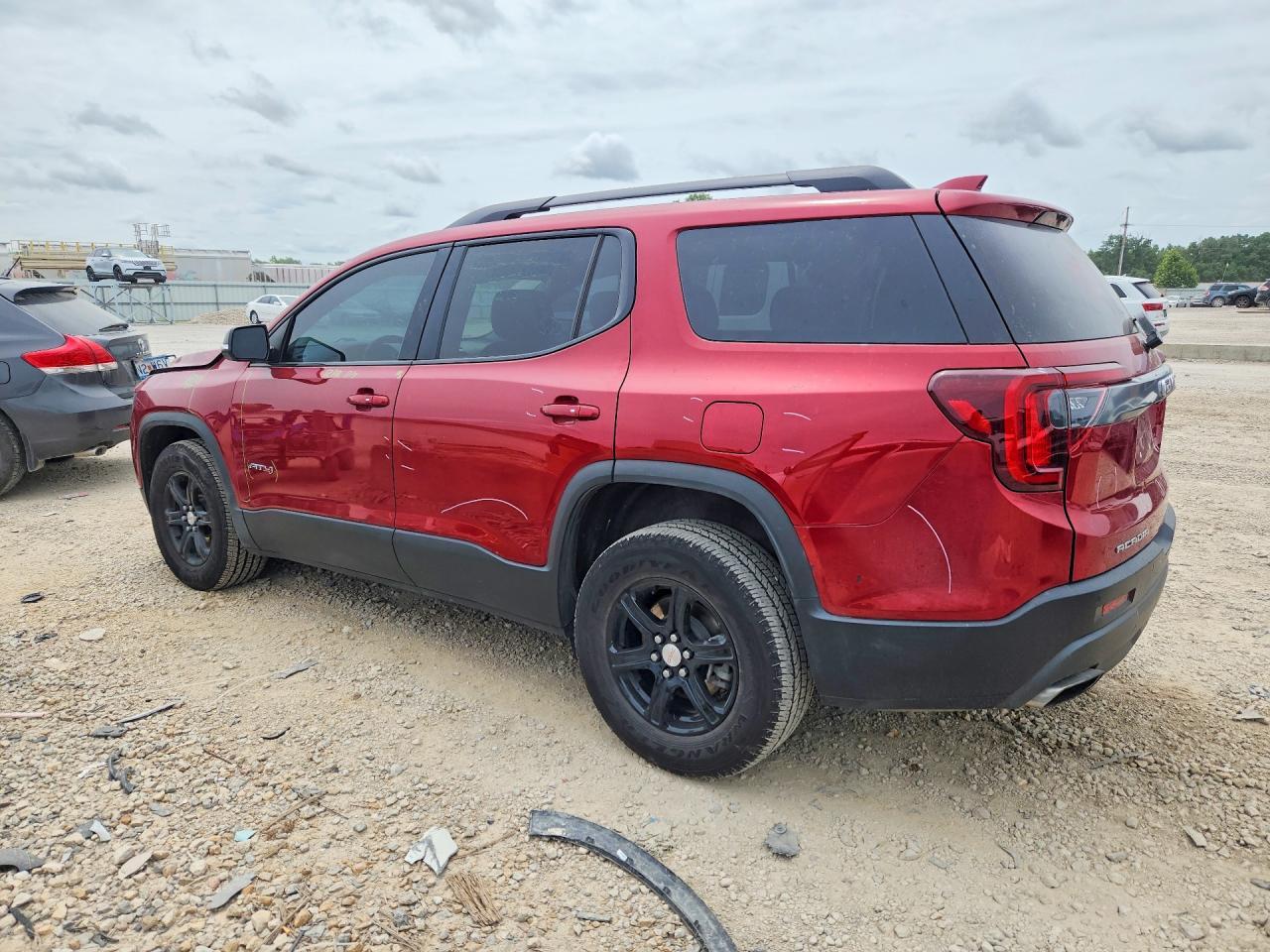 2021 GMC Acadia At4 - Фото 2